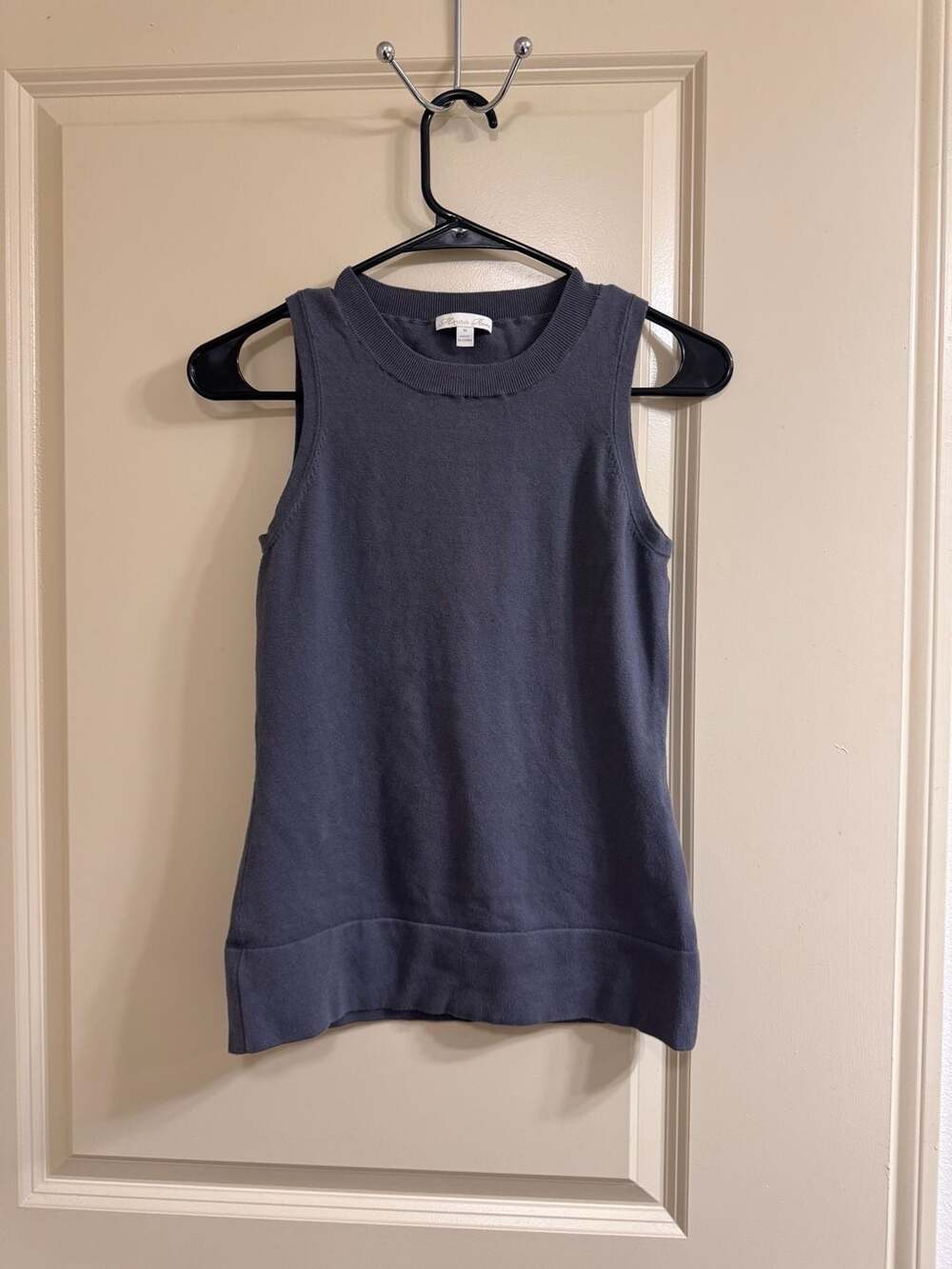 Minnie Rose Sleeveless Crew Neck Knit Tank Top